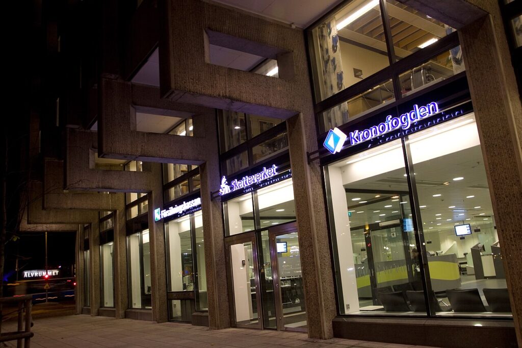 Ingång till ett statligt servicekontor.